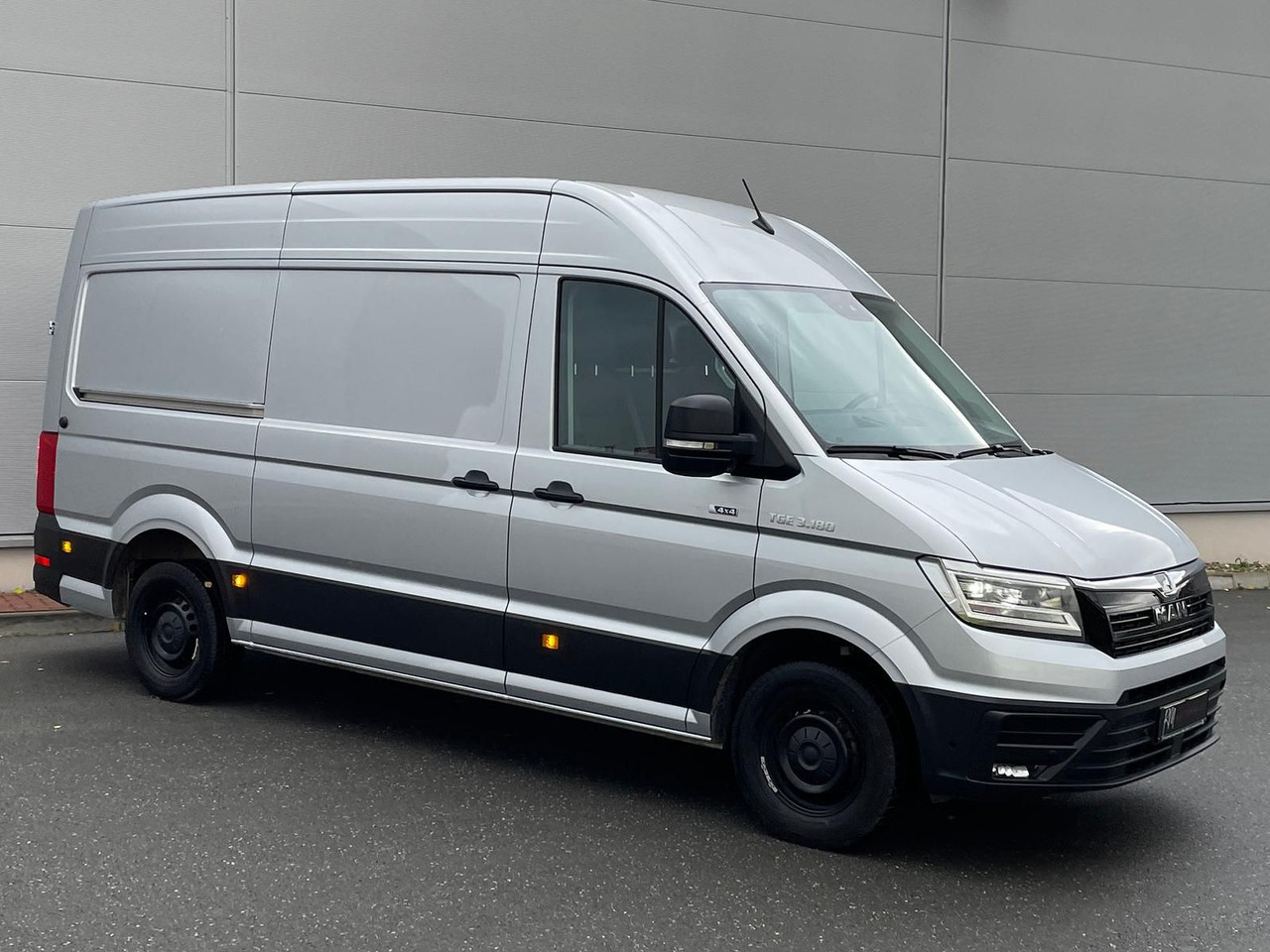 MAN TGE 3.180 L3H3 Kasten 4x4 DIFF NAV ACC STANDH - Fourgon utilitaire: photos 2 MAN TGE 3.180 L3H3 Kasten 4x4 DIFF NAV ACC STANDH - Fourgon utilitaire: photos 2