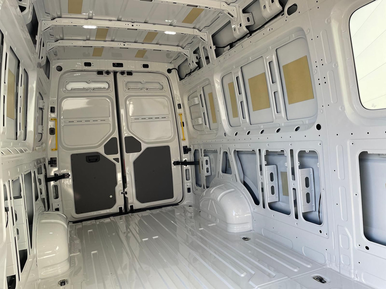 Fourgon utilitaire MAN TGE 3.180 L4H3 KASTEN ACC STANDHZ NAVI AHK: photos 34