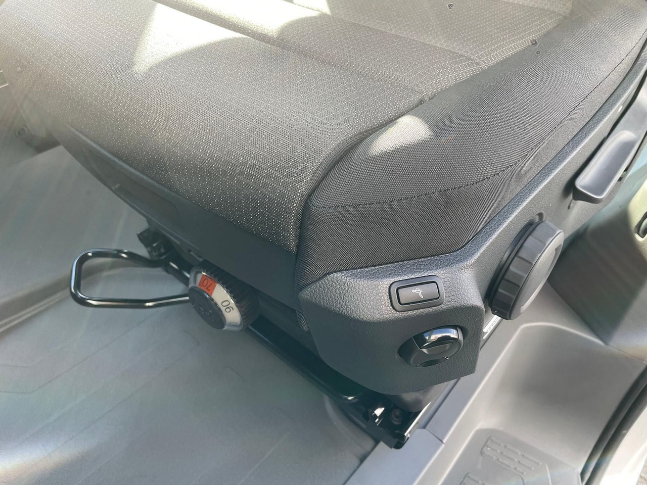 Fourgon utilitaire MAN TGE 3.180 L4H3 KASTEN ACC STANDHZ NAVI AHK: photos 24