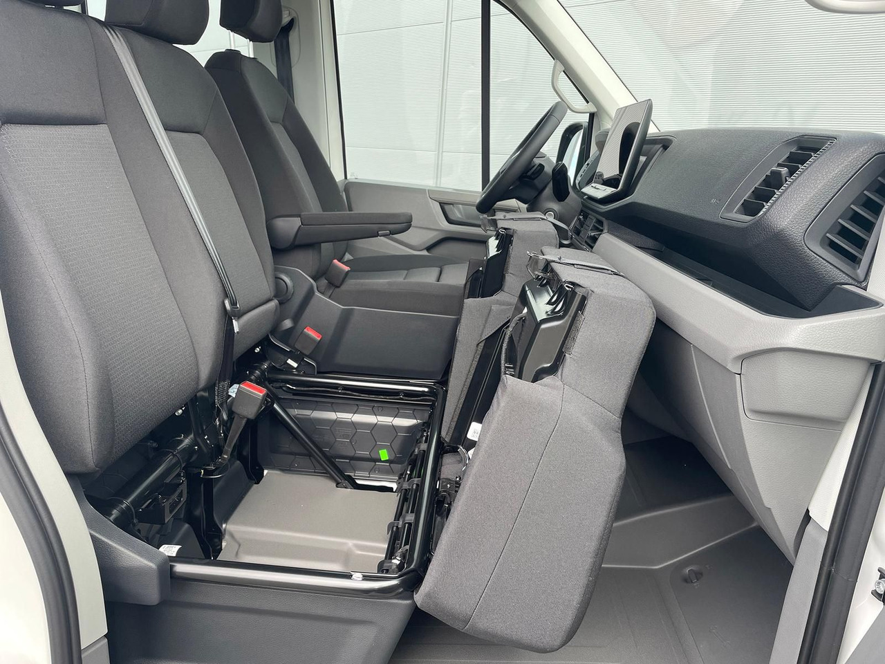 Voiture MAN TGE 3.180 Pritsche DOKA MR KAMERA AHK SITZHZ: photos 28 Voiture MAN TGE 3.180 Pritsche DOKA MR KAMERA AHK SITZHZ: photos 28