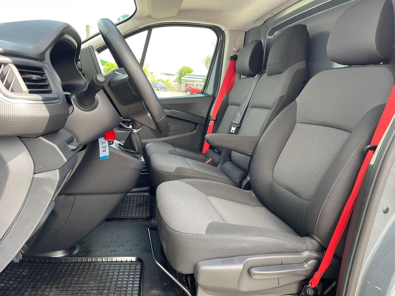 Fourgon utilitaire Renault Trafic Kasten RED EDITION L1H1 AHK LED DAB MFL: photos 13