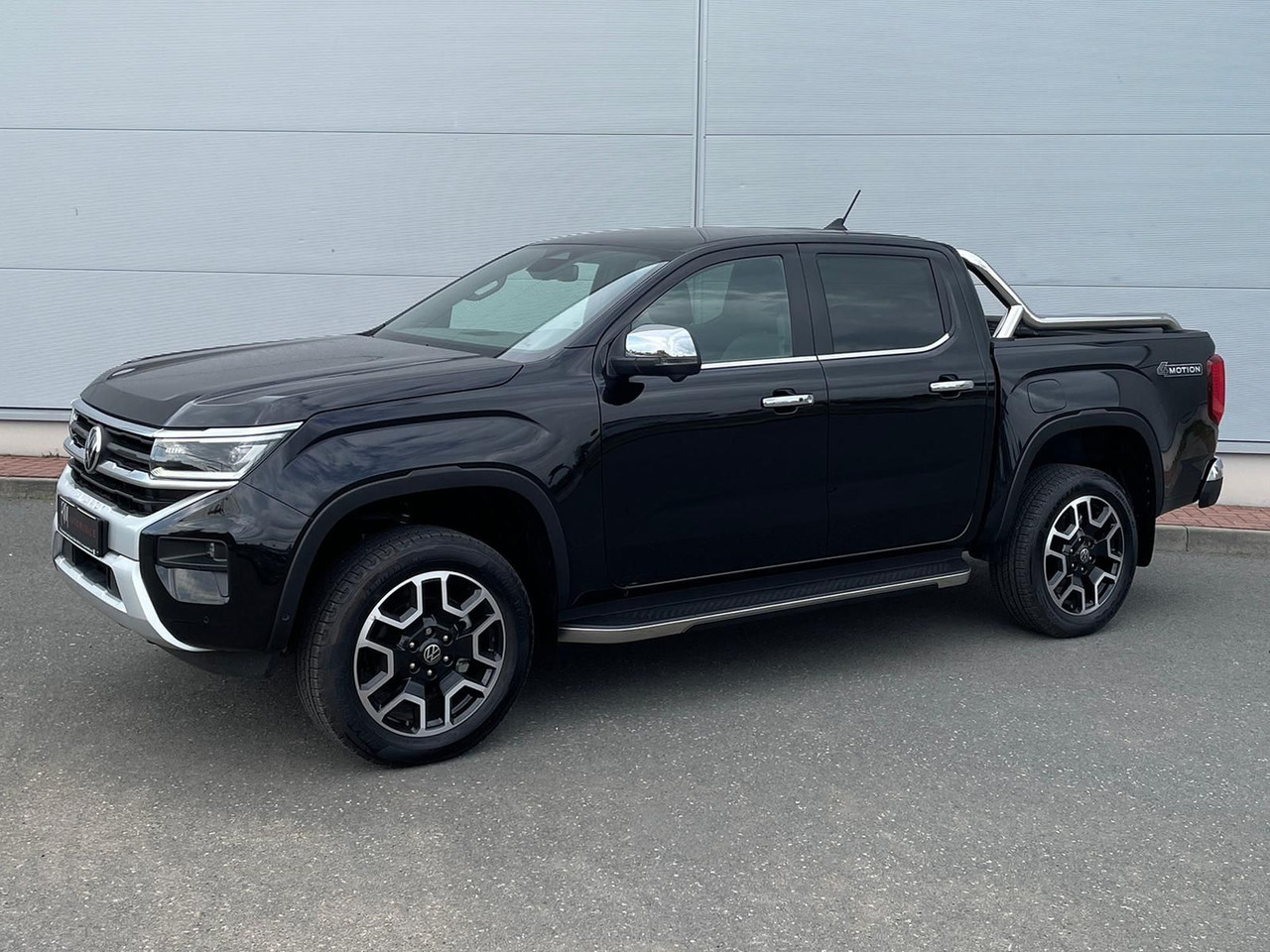 Volkswagen Amarok 3.0 V6 TDI Aventura DOKA 4M LEDER AHK - SUV: photos 1 Volkswagen Amarok 3.0 V6 TDI Aventura DOKA 4M LEDER AHK - SUV: photos 1