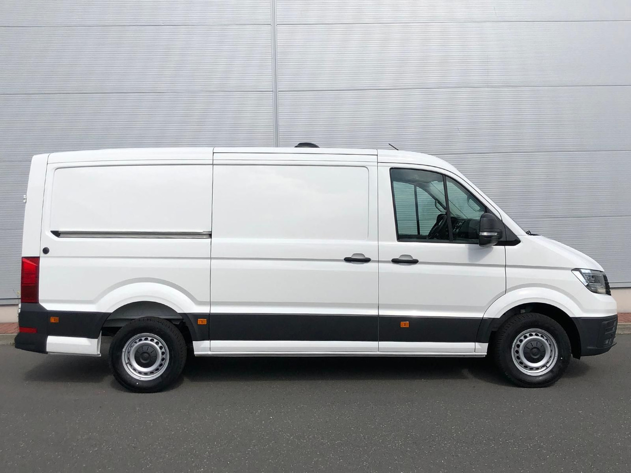 Volkswagen Crafter Kasten 35 L3H2 4MOTION LED PDC - Fourgon utilitaire: photos 5 Volkswagen Crafter Kasten 35 L3H2 4MOTION LED PDC - Fourgon utilitaire: photos 5