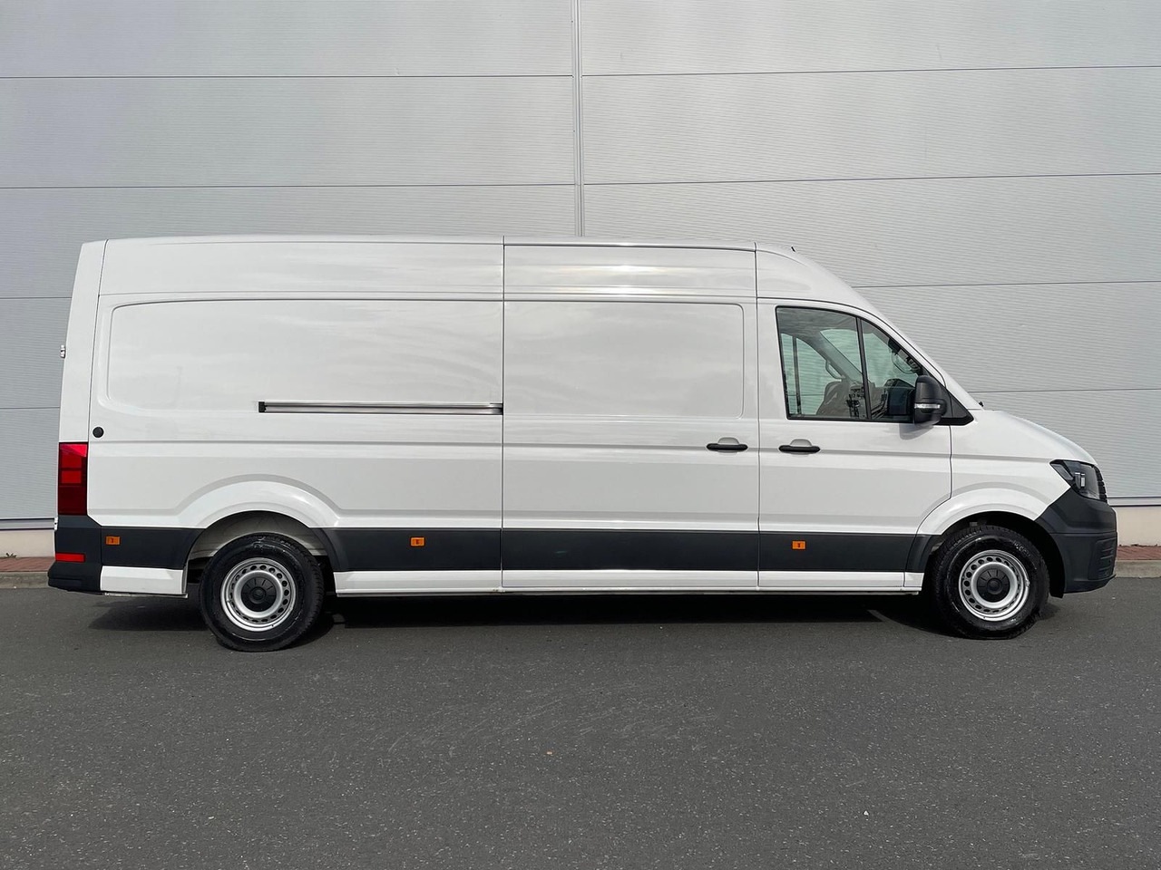 Volkswagen Crafter Kasten 35 L4H3 MFL DAB KLIMA KAMERA - Transport de personnes: photos 5 Volkswagen Crafter Kasten 35 L4H3 MFL DAB KLIMA KAMERA - Transport de personnes: photos 5
