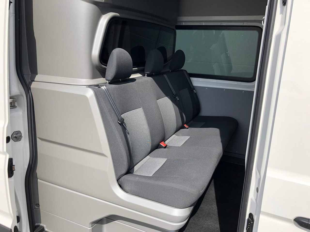 Volkswagen Crafter MIXTO 35 L4H3 KAMERA KLIMA SITZHZ DAB - Fourgon utilitaire, Utilitaire double cabine: photos 3 Volkswagen Crafter MIXTO 35 L4H3 KAMERA KLIMA SITZHZ DAB - Fourgon utilitaire, Utilitaire double cabine: photos 3