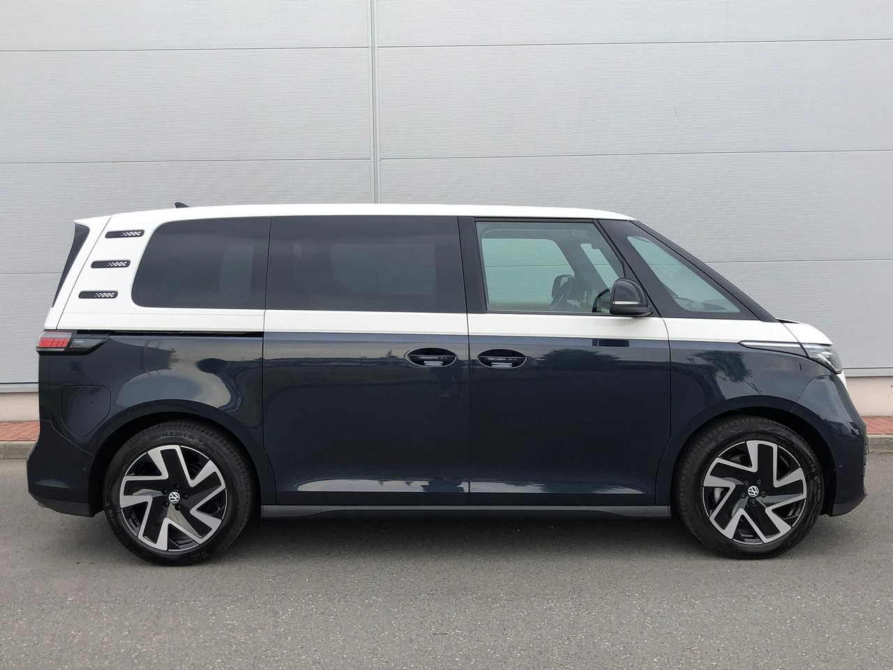 Volkswagen ID. Buzz 150 kW Pro AHK ACC MATRIX LED KEYLESS - Minibus, Bus électrique: photos 5 Volkswagen ID. Buzz 150 kW Pro AHK ACC MATRIX LED KEYLESS - Minibus, Bus électrique: photos 5