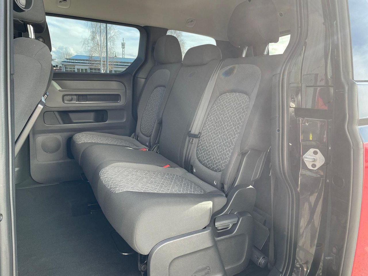 Transport de personnes, Utilitaire électrique Volkswagen ID.Buzz KW Fahrwerk LM Felgen KLIMA PDC ACC DAB: photos 13 Transport de personnes, Utilitaire électrique Volkswagen ID.Buzz KW Fahrwerk LM Felgen KLIMA PDC ACC DAB: photos 13