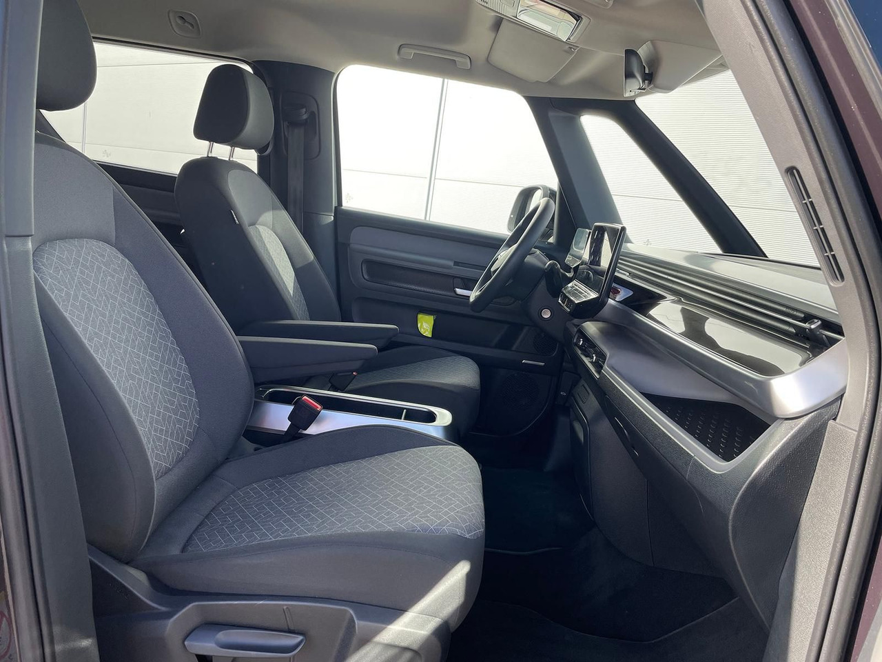 Transport de personnes, Utilitaire électrique Volkswagen ID.Buzz KW Fahrwerk LM Felgen KLIMA PDC ACC DAB: photos 17 Transport de personnes, Utilitaire électrique Volkswagen ID.Buzz KW Fahrwerk LM Felgen KLIMA PDC ACC DAB: photos 17