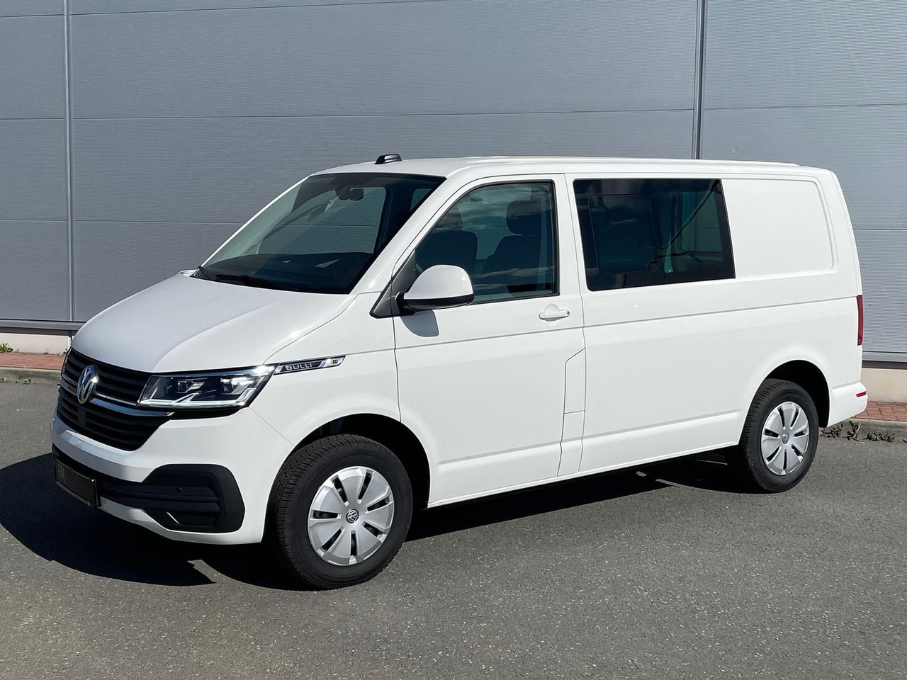 Volkswagen T6.1 Transporter Kasten 4M ACC PDC KAMERA STANDH - Transport de personnes: photos 1 Volkswagen T6.1 Transporter Kasten 4M ACC PDC KAMERA STANDH - Transport de personnes: photos 1