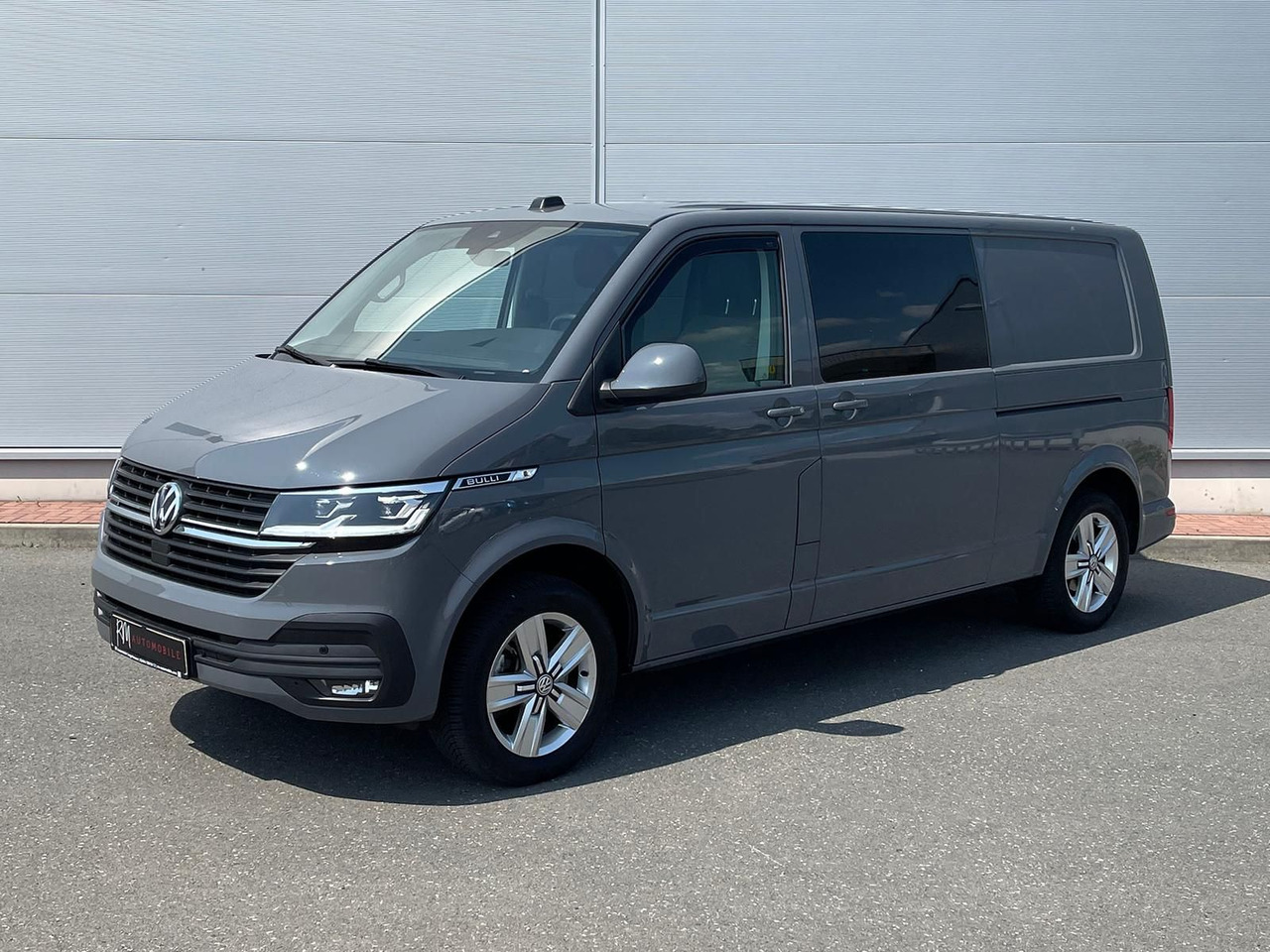 Volkswagen T6.1 Transporter lang 4M LED BEAR LOCK KAM DAB - Transport de personnes: photos 1 Volkswagen T6.1 Transporter lang 4M LED BEAR LOCK KAM DAB - Transport de personnes: photos 1