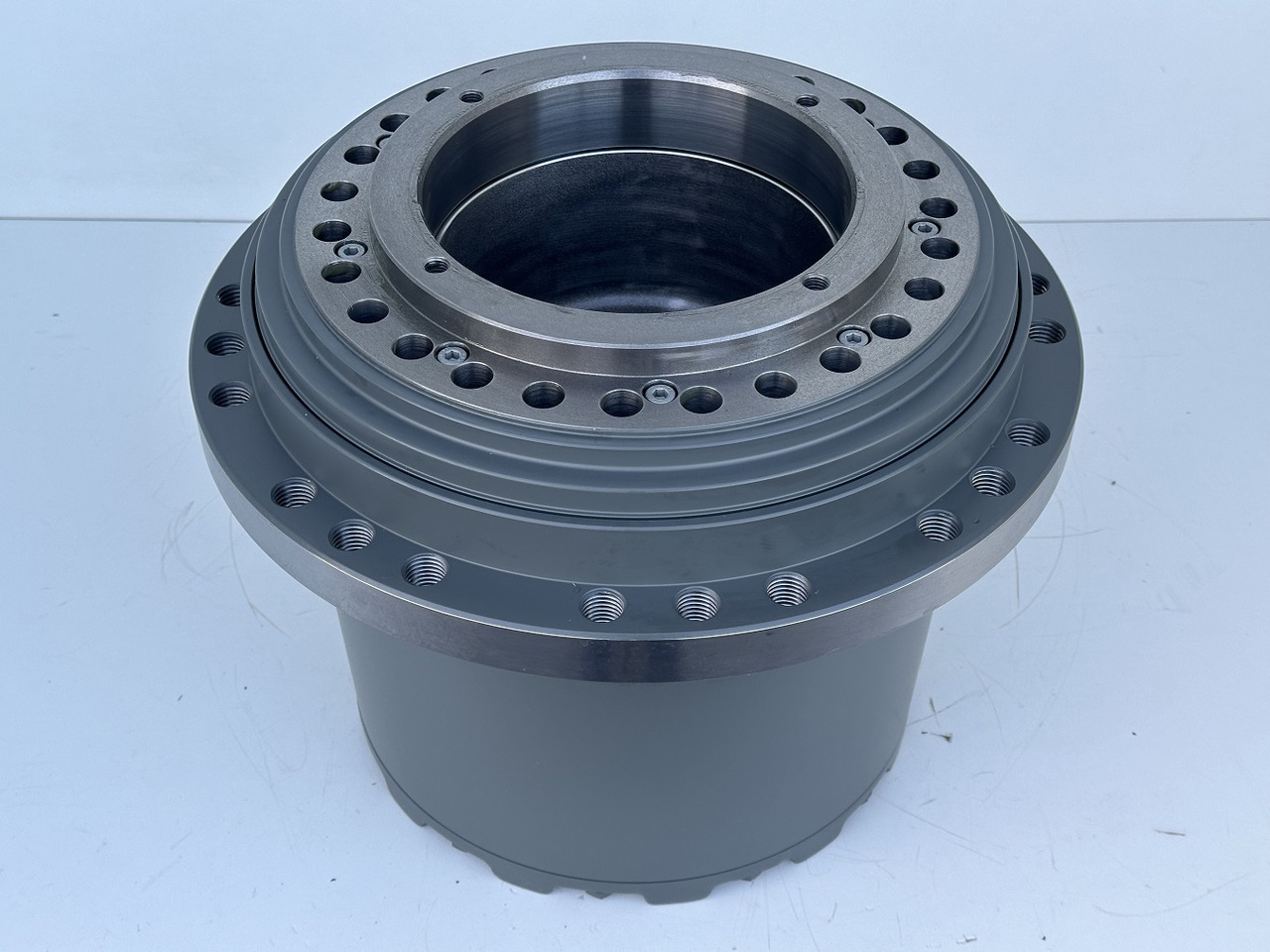 LIEBHERR Original Liebherr Fahrantrieb Typ:LPI0700 30S 0002 00 mit ID-Nr.12891035 – ID-Nr.12977341. R922-1487, R924-1677, R926 K-LC-1827, R926-1715. #12891035.545-01664# - Moteur de translation pour Pelle sur chenille: photos 1 LIEBHERR Original Liebherr Fahrantrieb Typ:LPI0700 30S 0002 00 mit ID-Nr.12891035 – ID-Nr.12977341. R922-1487, R924-1677, R926 K-LC-1827, R926-1715. #12891035.545-01664# - Moteur de translation pour Pelle sur chenille: photos 1