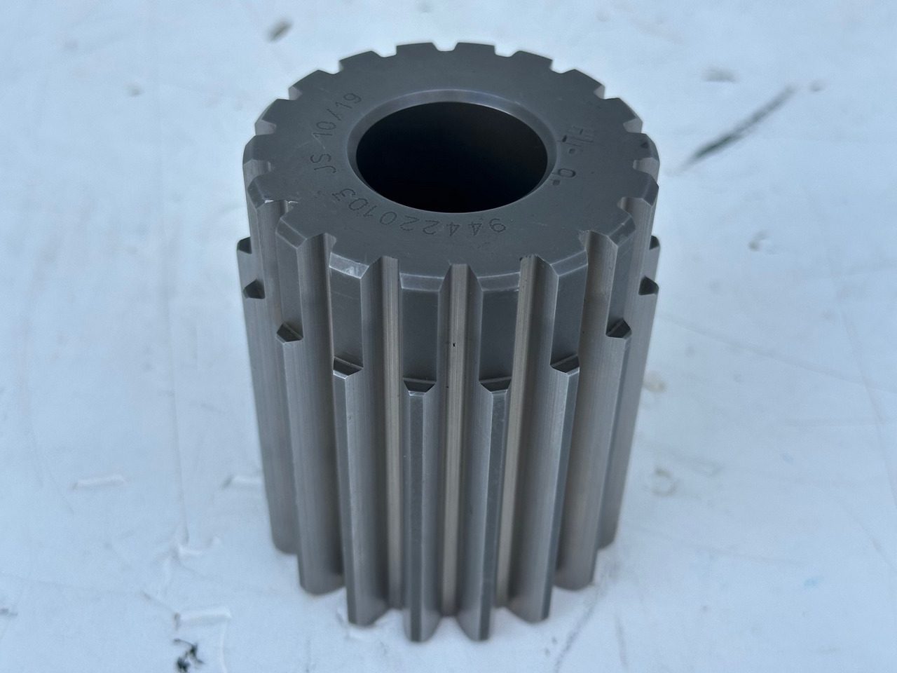 LIEBHERR Original Sonnenrad ID-Nr.944220103 – ID-Nr.9442201. A954B,A954C,LH80,E954,EP954,ER954,LOS954,P954,P964,R954,R964. #944220103.05.09# - Moteur de rotation pour Pelle: photos 1 LIEBHERR Original Sonnenrad ID-Nr.944220103 – ID-Nr.9442201. A954B,A954C,LH80,E954,EP954,ER954,LOS954,P954,P964,R954,R964. #944220103.05.09# - Moteur de rotation pour Pelle: photos 1