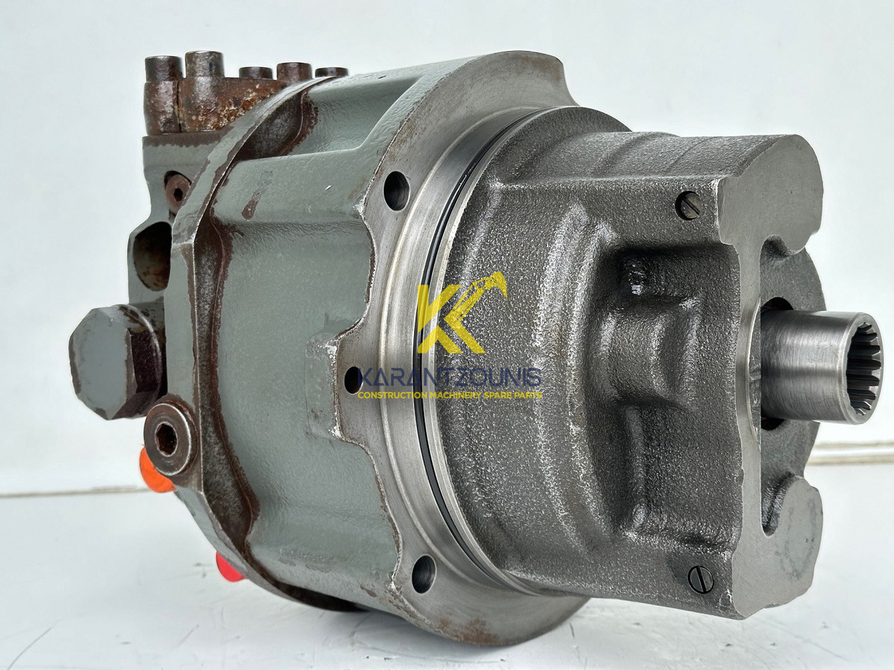 Liebherr Hydraulikeinbaumotor CMVE O 108. ID-Nr.10118562 - ID-Nr.10132610 - ID-Nr.10129048. LOS1916, LOS916, LOS926, R906, R916, R918, R920, R922, R924, R926COMP, R926, R936. #28314# - Moteur hydraulique pour Engins de chantier: photos 1 Liebherr Hydraulikeinbaumotor CMVE O 108. ID-Nr.10118562 - ID-Nr.10132610 - ID-Nr.10129048. LOS1916, LOS916, LOS926, R906, R916, R918, R920, R922, R924, R926COMP, R926, R936. #28314# - Moteur hydraulique pour Engins de chantier: photos 1