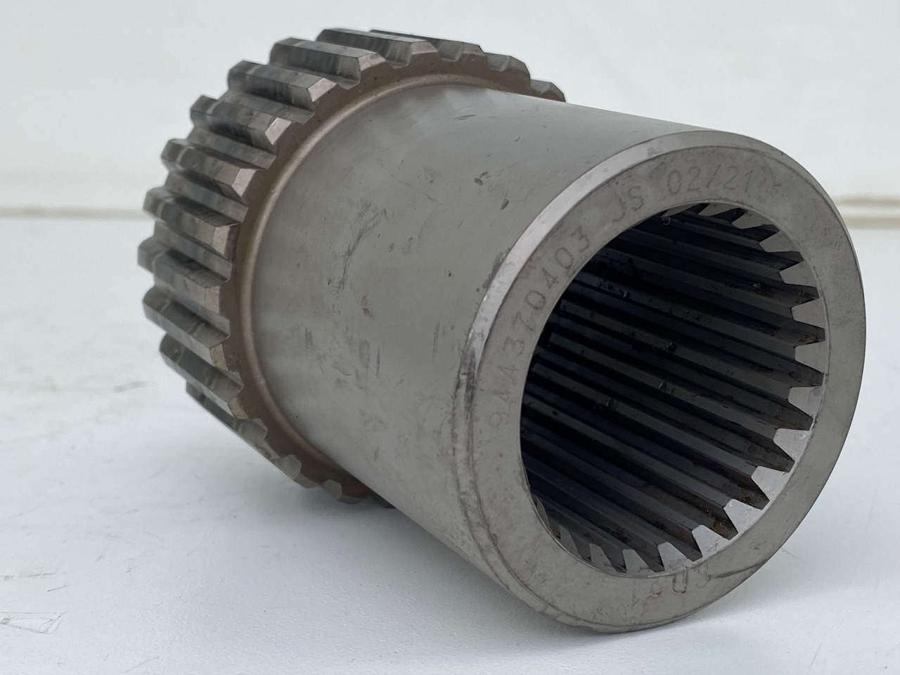 Liebherr Lamellenträger ID-Nr.9443704 - ID-Nr.944370403. FAT600, FAT600P067, FAT600P080. #LAM1005# - Moteur de translation pour Pelle sur chenille: photos 3 Liebherr Lamellenträger ID-Nr.9443704 - ID-Nr.944370403. FAT600, FAT600P067, FAT600P080. #LAM1005# - Moteur de translation pour Pelle sur chenille: photos 3