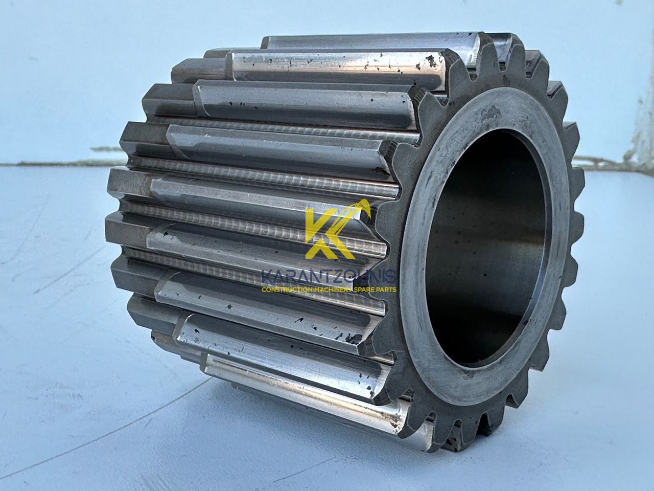 Liebherr Sonnenrad ID-Nr.90016258. FAT400P112,FAT400P130,FAT400P139,LOS1936,LOS926,R926,R928,R930,R934,R936,R938,R940,R944,R946,R950T. #90016258.06.08.02# - Moteur de translation pour Pelle sur chenille: photos 2 Liebherr Sonnenrad ID-Nr.90016258. FAT400P112,FAT400P130,FAT400P139,LOS1936,LOS926,R926,R928,R930,R934,R936,R938,R940,R944,R946,R950T. #90016258.06.08.02# - Moteur de translation pour Pelle sur chenille: photos 2
