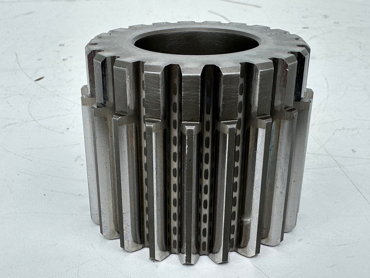 Liebherr Sonnenrad ID-Nr.9441204 - ID-Nr.944120403. FAT450/014, FAT450/044. R942, R944, R952, R954 B, R954 C, R962. #944120403.05.05.02# - Moteur de translation pour Pelle sur chenille: photos 1 Liebherr Sonnenrad ID-Nr.9441204 - ID-Nr.944120403. FAT450/014, FAT450/044. R942, R944, R952, R954 B, R954 C, R962. #944120403.05.05.02# - Moteur de translation pour Pelle sur chenille: photos 1