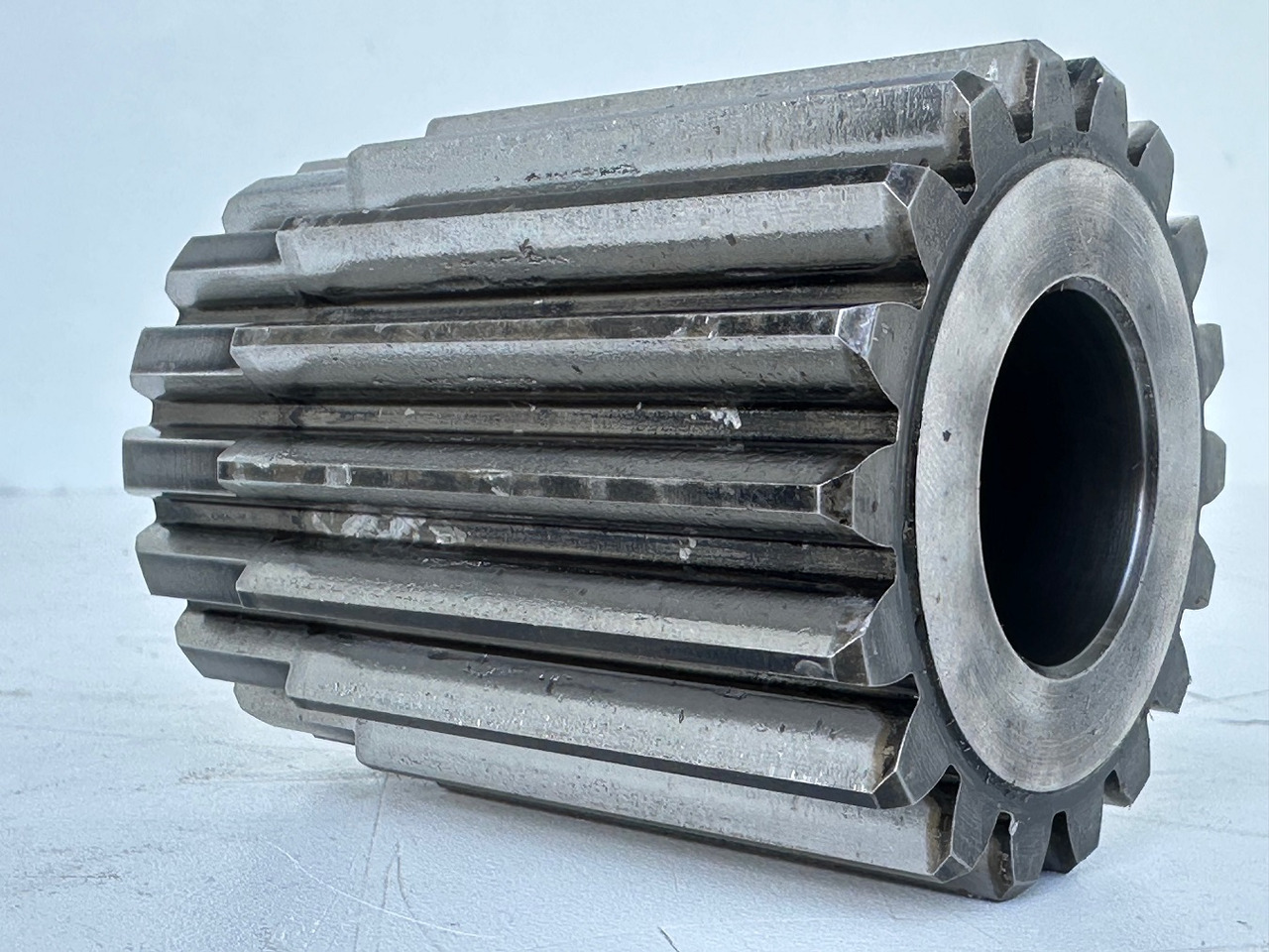 Liebherr Sonnenrad ID-Nr.9442171 - ID-Nr.944217103 - ID-Nr.90208498. SAT325/204, SAT325/242, SAT325/254, SAT325/274, SAT325/294, SAT375/219. #944217103.24.05# - Moteur de rotation pour Pelle sur chenille: photos 4 Liebherr Sonnenrad ID-Nr.9442171 - ID-Nr.944217103 - ID-Nr.90208498. SAT325/204, SAT325/242, SAT325/254, SAT325/274, SAT325/294, SAT375/219. #944217103.24.05# - Moteur de rotation pour Pelle sur chenille: photos 4