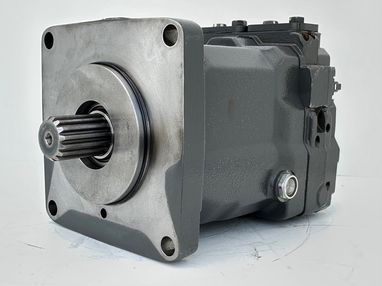 Linde Verstellmotor-Axialkolbenmotor Typ:HMV210-02 2532. #HMV210-02.2532# - Moteur hydraulique: photos 3 Linde Verstellmotor-Axialkolbenmotor Typ:HMV210-02 2532. #HMV210-02.2532# - Moteur hydraulique: photos 3