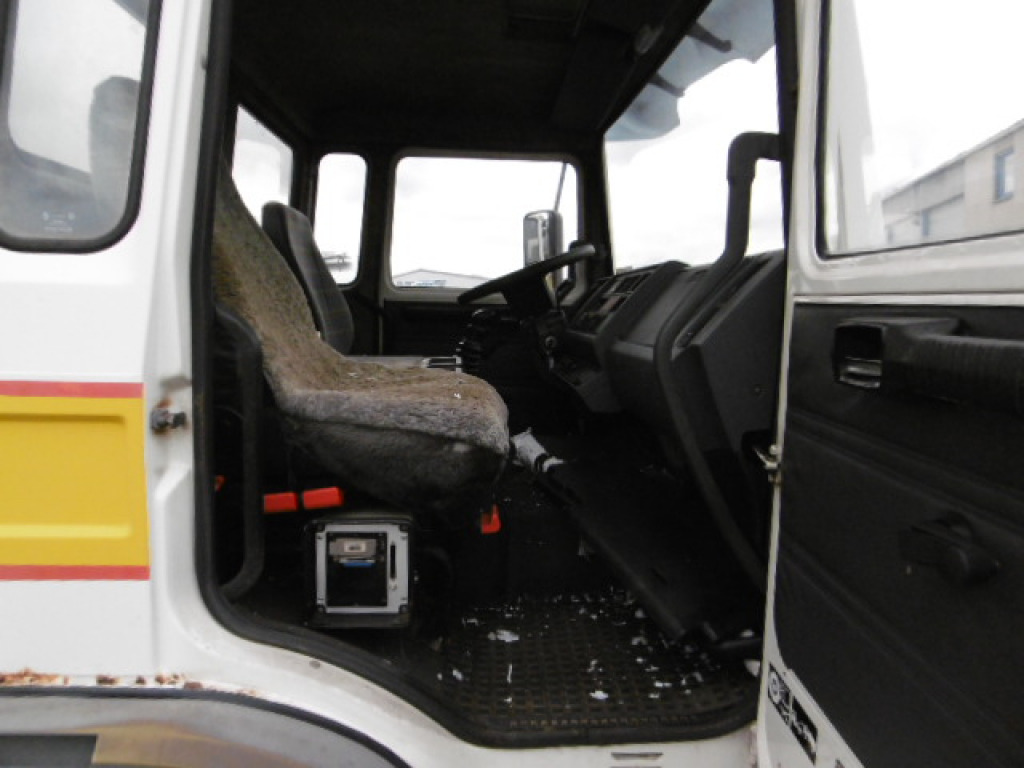 Tracteur routier Renault 40GCC2 (Nr. 104): photos 10 Tracteur routier Renault 40GCC2 (Nr. 104): photos 10