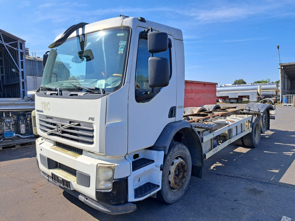 Volvo FE 320 (Nr. 4800) - Châssis cabine: photos 2 Volvo FE 320 (Nr. 4800) - Châssis cabine: photos 2