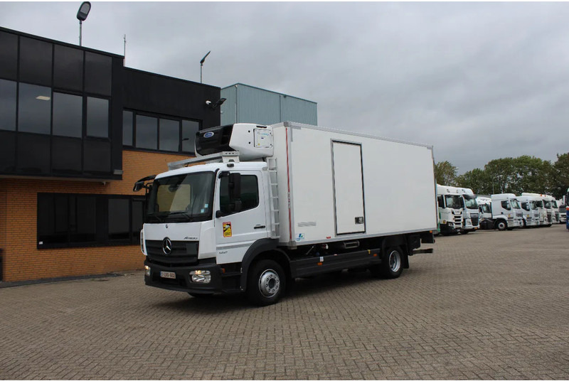 Mercedes-Benz Atego 1221 * EURO6 * 4X2 * BOX * CARRIER * SUPRA 750 * MANUAL * - Camion frigorifique: photos 1 Mercedes-Benz Atego 1221 * EURO6 * 4X2 * BOX * CARRIER * SUPRA 750 * MANUAL * - Camion frigorifique: photos 1