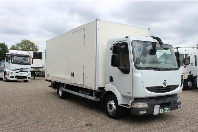 Renault Midlum 220 * EURO5 * MANUAL * - Camion fourgon: photos 4 Renault Midlum 220 * EURO5 * MANUAL * - Camion fourgon: photos 4