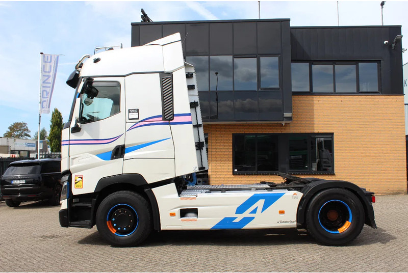 Renault T520 * RETARDER * 4X2 * FULL OPTION * HYDRAULIC * - Tracteur routier: photos 2 Renault T520 * RETARDER * 4X2 * FULL OPTION * HYDRAULIC * - Tracteur routier: photos 2