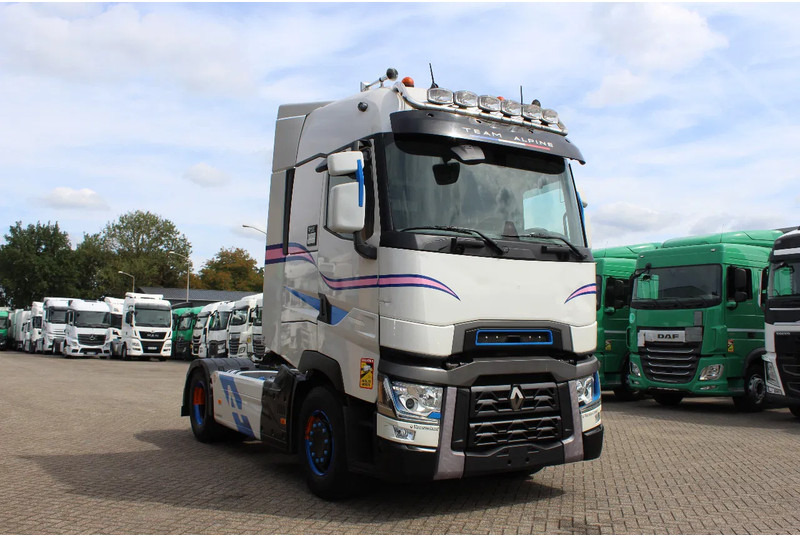 Renault T520 * RETARDER * 4X2 * FULL OPTION * HYDRAULIC * - Tracteur routier: photos 5 Renault T520 * RETARDER * 4X2 * FULL OPTION * HYDRAULIC * - Tracteur routier: photos 5