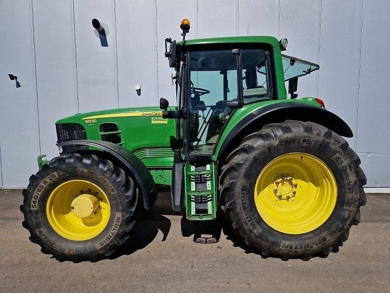 John Deere 6930 Premium AP - Tracteur agricole: photos 1 John Deere 6930 Premium AP - Tracteur agricole: photos 1