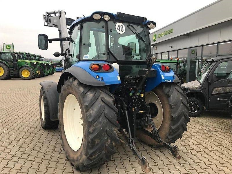 New Holland T4.85 - Tracteur agricole: photos 4 New Holland T4.85 - Tracteur agricole: photos 4