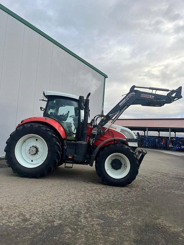 Steyr 6220 CVT - Tracteur agricole: photos 3 Steyr 6220 CVT - Tracteur agricole: photos 3