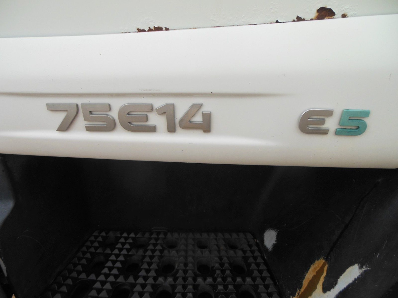 Iveco EUROCARGO 75E14 - Fourgon: photos 5 Iveco EUROCARGO 75E14 - Fourgon: photos 5