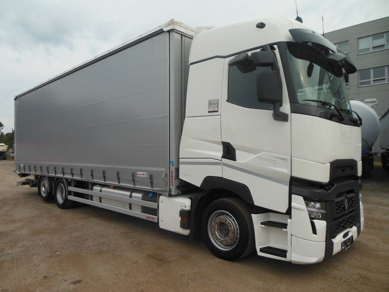 Renault T 440, 6X2, D-HOLLANDIA, 23 PALETTEN, WIE NEUE! - Camion à rideaux coulissants: photos 2 Renault T 440, 6X2, D-HOLLANDIA, 23 PALETTEN, WIE NEUE! - Camion à rideaux coulissants: photos 2