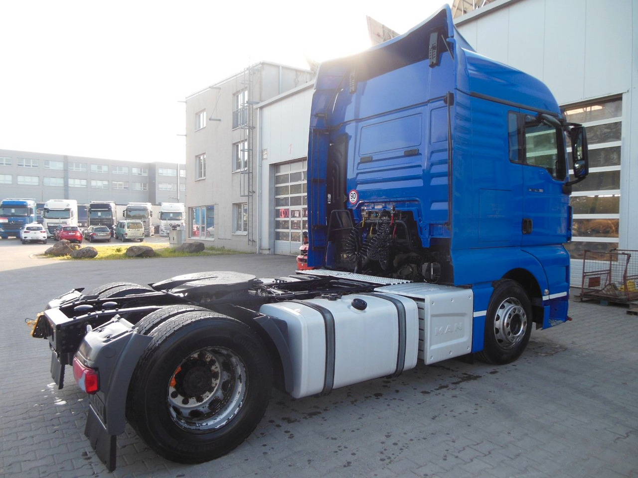 MAN TGX 18.480 BLS, MANUELL, STANDART - Tracteur routier: photos 3 MAN TGX 18.480 BLS, MANUELL, STANDART - Tracteur routier: photos 3