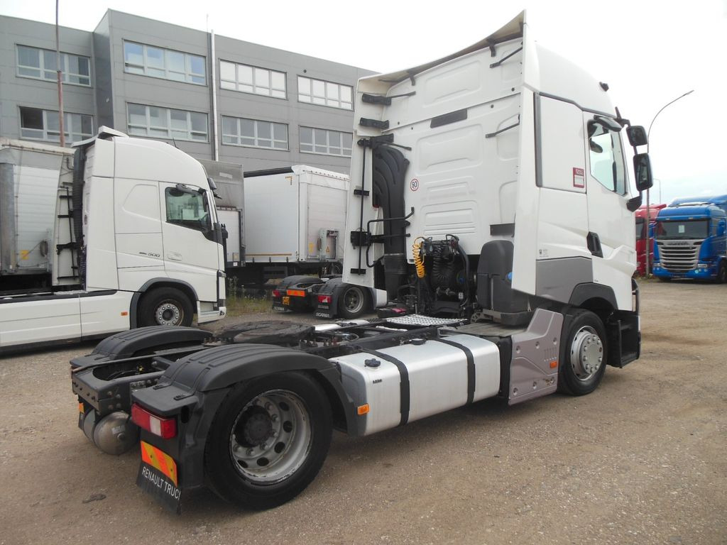 Renault T520 COMFORT, LOWDECK, TOP STAND Renault T520 COMFORT, LOWDECK, TOP STAND - Tracteur routier: photos 3 Renault T520 COMFORT, LOWDECK, TOP STAND Renault T520 COMFORT, LOWDECK, TOP STAND - Tracteur routier: photos 3