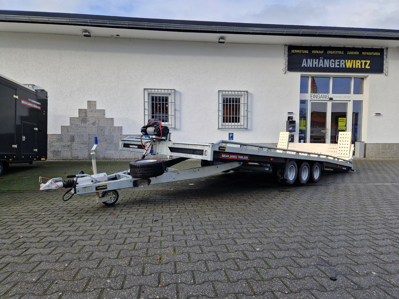 BJT T Transporter 231 550x224cm elektrisch ankippbar Komfort Paket Warn Winde LED 10" Tridem 3500kg - Remorque porte engin: photos 2 BJT T Transporter 231 550x224cm elektrisch ankippbar Komfort Paket Warn Winde LED 10" Tridem 3500kg - Remorque porte engin: photos 2