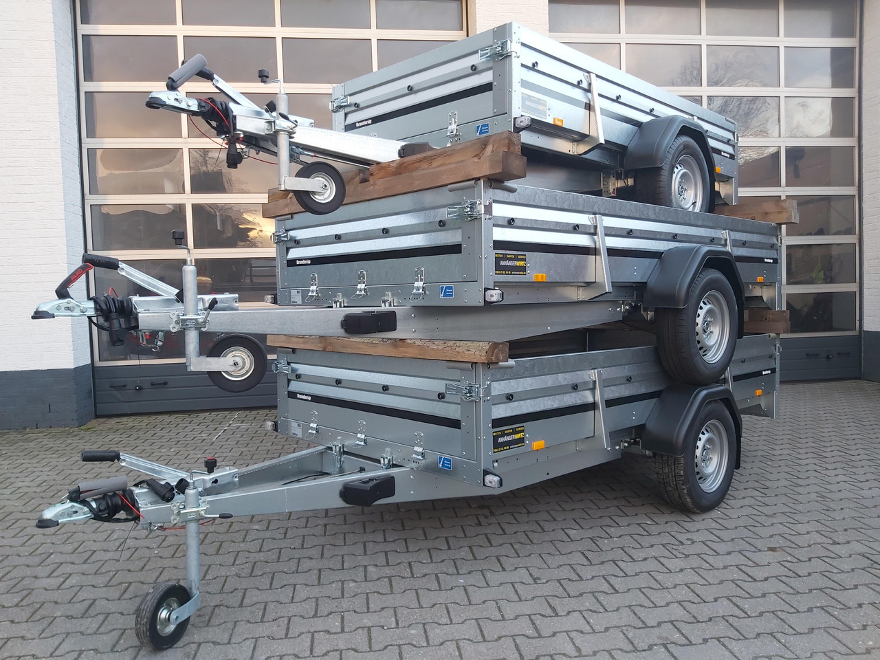 Brenderup 2300 WSB 301x153x40cm Stahl ankippbar Rampenklappe klappbare Vorderwand (M) 1300kg - Remorque porte engin: photos 5 Brenderup 2300 WSB 301x153x40cm Stahl ankippbar Rampenklappe klappbare Vorderwand (M) 1300kg - Remorque porte engin: photos 5