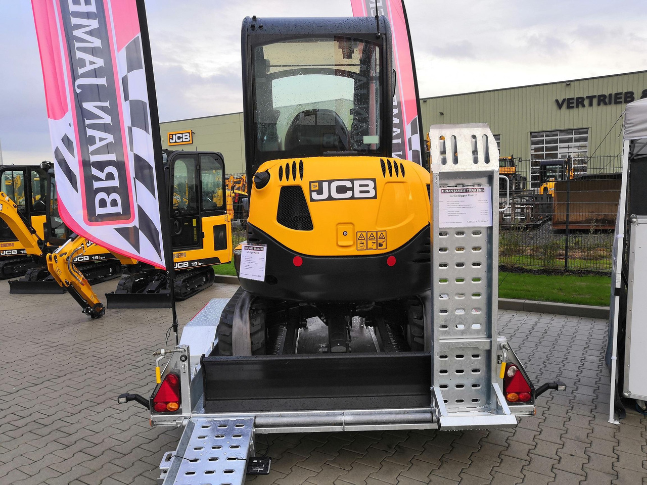 Brian James Digger Plant 543-3217-35 320x170cm TracStrap Ladungssicherung Reserverad Rampen 3500kg - Remorque porte engin: photos 3 Brian James Digger Plant 543-3217-35 320x170cm TracStrap Ladungssicherung Reserverad Rampen 3500kg - Remorque porte engin: photos 3