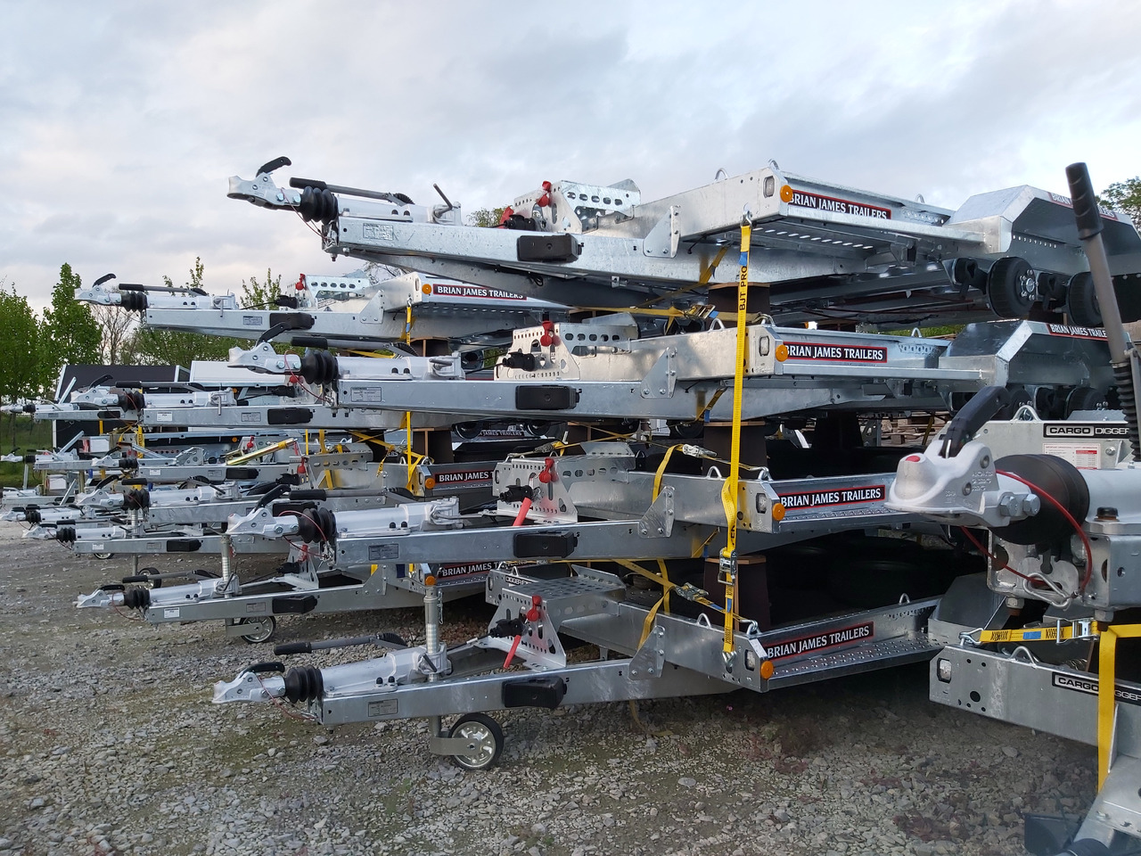 Brian James Digger Plant 543-3717-35-2 370x170cm 3500kg Rampen Reserverad 2736kg Nutzlast Aktion 24 - Remorque porte engin: photos 4 Brian James Digger Plant 543-3717-35-2 370x170cm 3500kg Rampen Reserverad 2736kg Nutzlast Aktion 24 - Remorque porte engin: photos 4