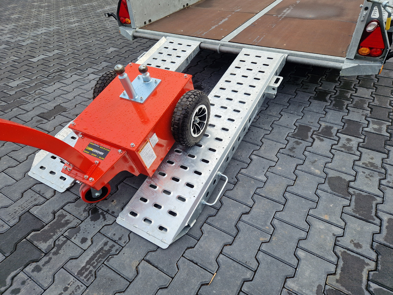 Brian James General Plant 360x185x25cm Auffahrrampen Reserverad (L) 3500kg - Remorque porte engin: photos 2 Brian James General Plant 360x185x25cm Auffahrrampen Reserverad (L) 3500kg - Remorque porte engin: photos 2