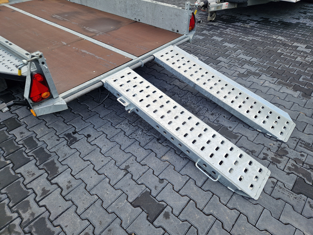 Brian James General Plant 360x185x25cm Auffahrrampen Reserverad (L) 3500kg - Remorque porte engin: photos 4 Brian James General Plant 360x185x25cm Auffahrrampen Reserverad (L) 3500kg - Remorque porte engin: photos 4