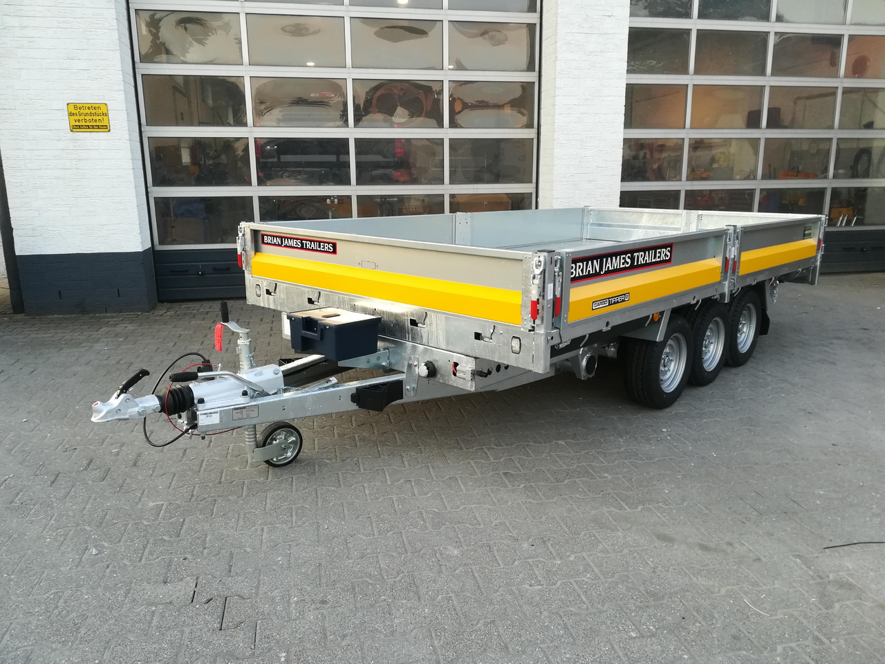 Brian James Trailer CarGO Tipper 2 elektrisch 360x195x30cm Stahlbordwände Pendel 12" Tridem 3,5t on - Remorque benne: photos 4 Brian James Trailer CarGO Tipper 2 elektrisch 360x195x30cm Stahlbordwände Pendel 12" Tridem 3,5t on - Remorque benne: photos 4
