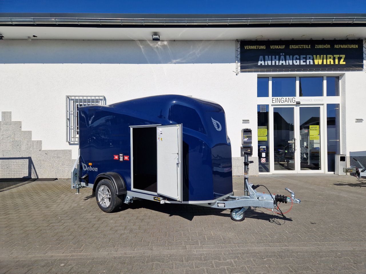Debon Cargo 1300 300x152x168cm royal blau Seitentür Alufelgen Pullman 1300kg 100km/H Modell 2025 - Remorque voiture: photos 3 Debon Cargo 1300 300x152x168cm royal blau Seitentür Alufelgen Pullman 1300kg 100km/H Modell 2025 - Remorque voiture: photos 3