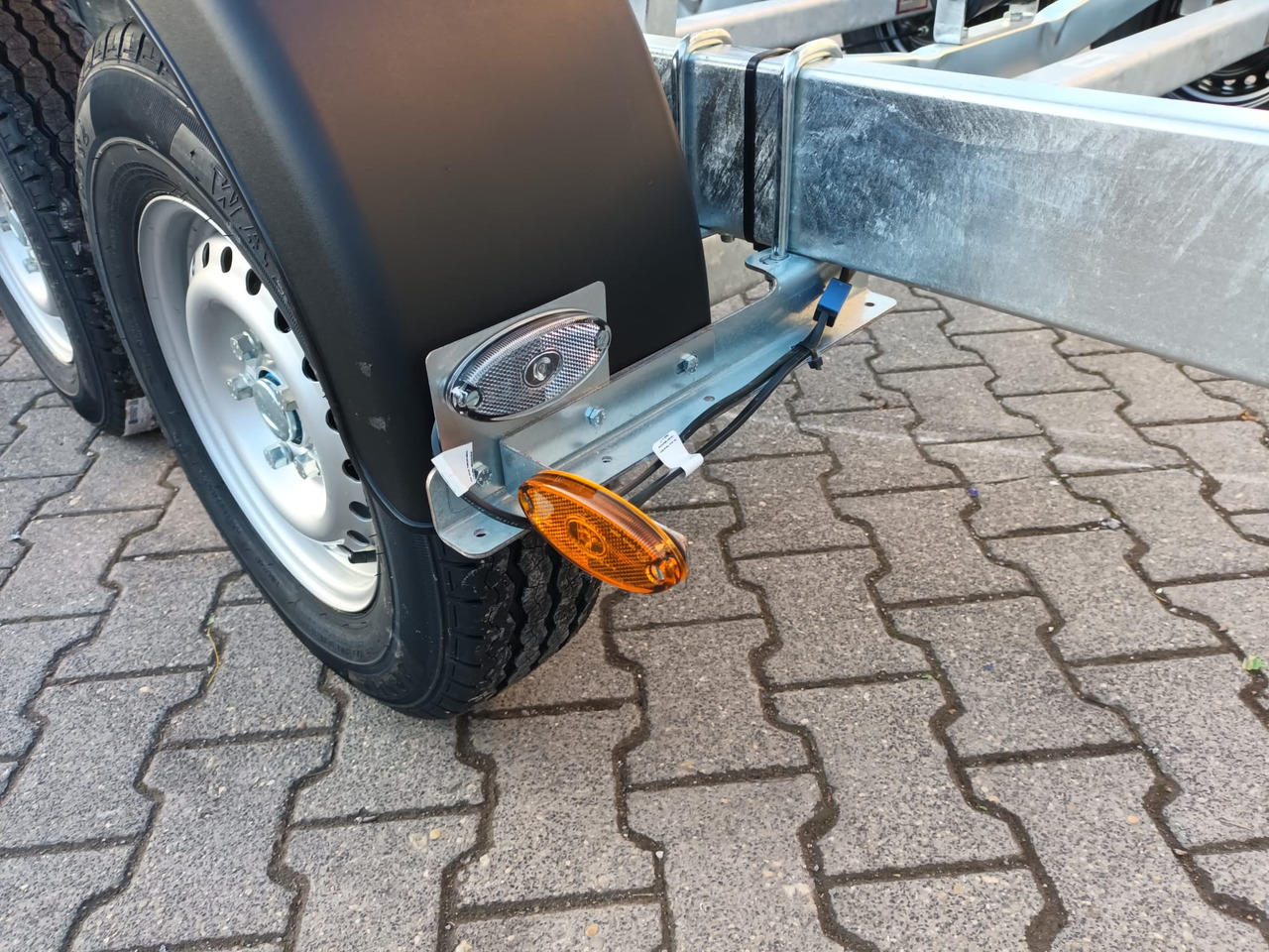 Martz Bootstrailer Yacht 3500/3 Gurtwinde Rollen Tridem 3500kg - Remorque bateau: photos 4 Martz Bootstrailer Yacht 3500/3 Gurtwinde Rollen Tridem 3500kg - Remorque bateau: photos 4