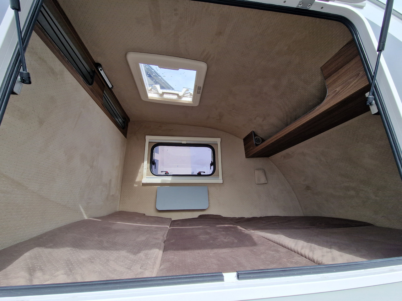 Caravane Mini Camper Mini Tommy TMC25 Basic 252x140x121cm 100 km/H 750kg ungebremst Januar AKTION: photos 24 Caravane Mini Camper Mini Tommy TMC25 Basic 252x140x121cm 100 km/H 750kg ungebremst Januar AKTION: photos 24