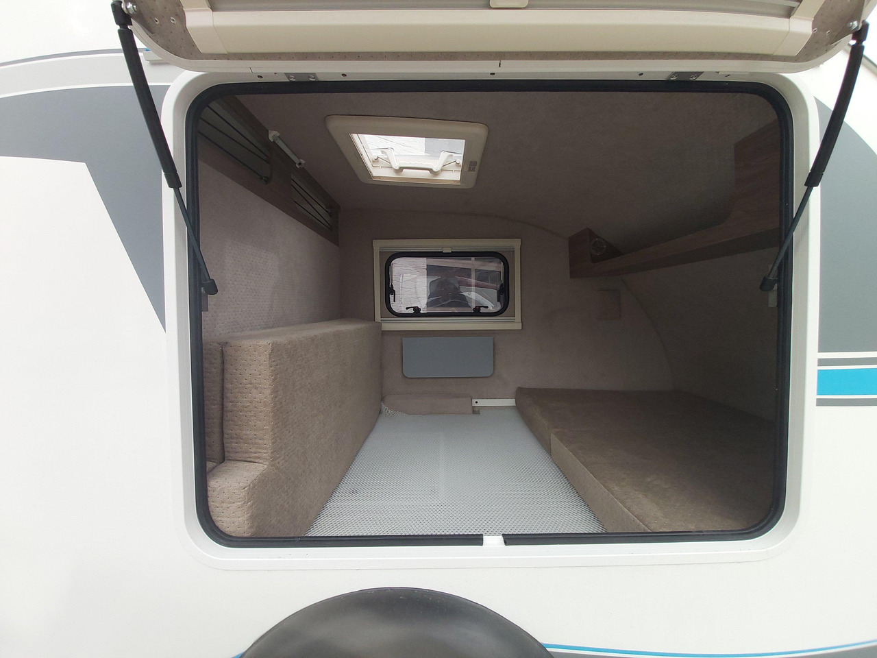 Caravane Mini Camper Mini Tommy TMC25 Basic 252x140x121cm 100 km/H 750kg ungebremst Januar AKTION: photos 9 Caravane Mini Camper Mini Tommy TMC25 Basic 252x140x121cm 100 km/H 750kg ungebremst Januar AKTION: photos 9