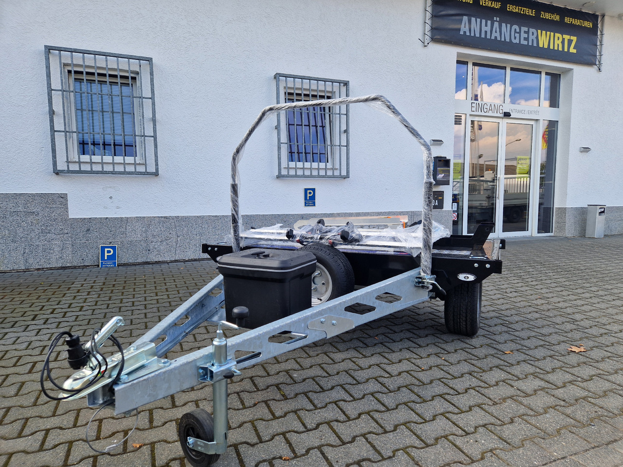 Motorradanhänger Motocamp 1 750 quer 200x107cm Motorrad Roller Fahrrad black 750kg - Remorque pour moto: photos 2 Motorradanhänger Motocamp 1 750 quer 200x107cm Motorrad Roller Fahrrad black 750kg - Remorque pour moto: photos 2