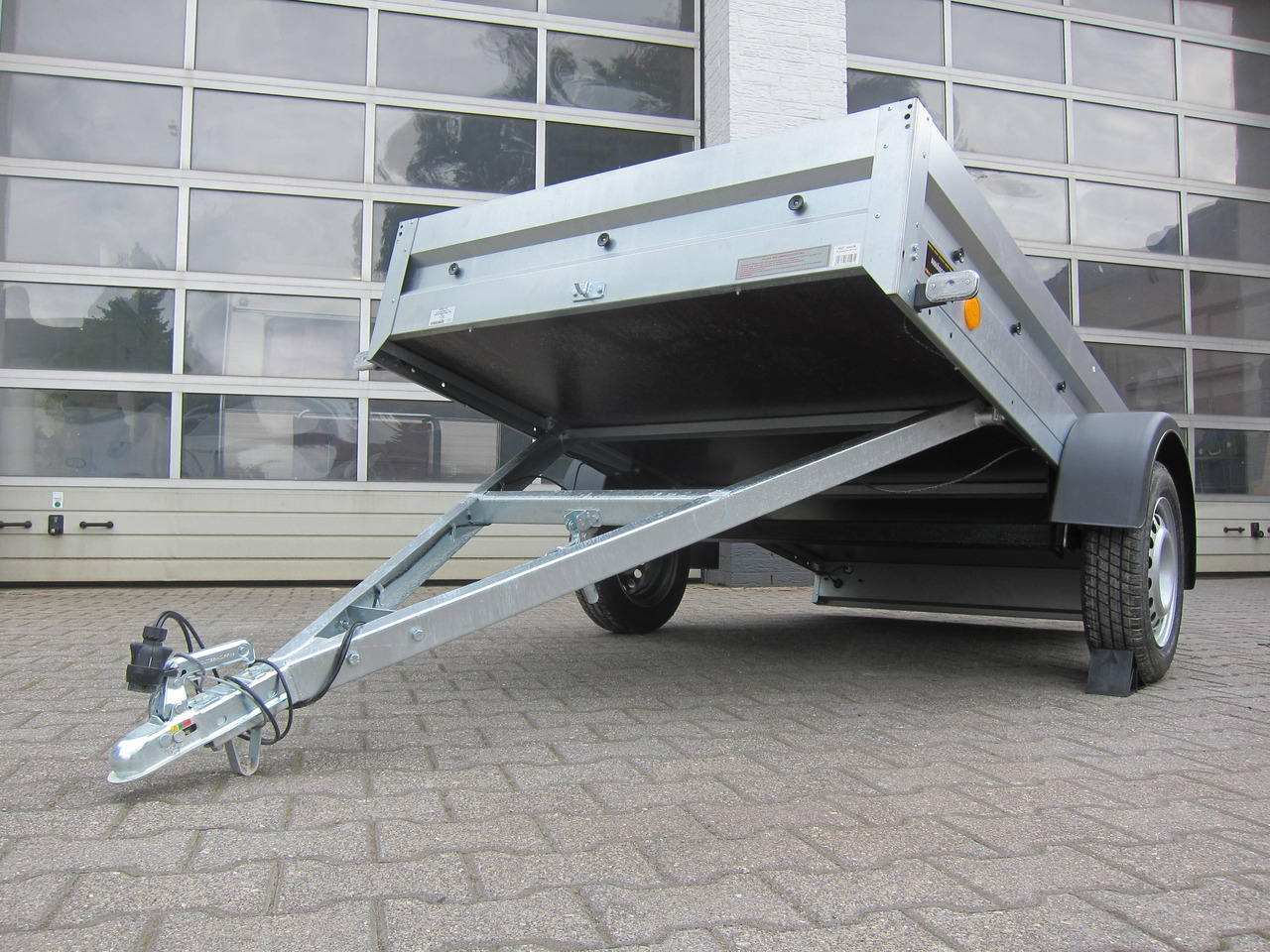 PKW Anhänger Trailstar Pratik 236 236x129x30cm ankippbar (XS) 750kg Mai Aktion - Remorque pour moto: photos 5 PKW Anhänger Trailstar Pratik 236 236x129x30cm ankippbar (XS) 750kg Mai Aktion - Remorque pour moto: photos 5