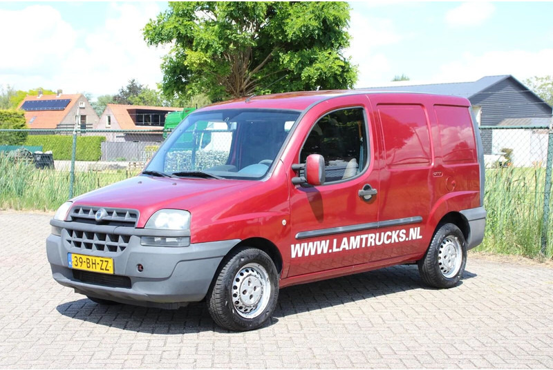 Fiat Doblò Cargo 1.9 JTD SCHUIFDEUR - Fourgon utilitaire: photos 1 Fiat Doblò Cargo 1.9 JTD SCHUIFDEUR - Fourgon utilitaire: photos 1
