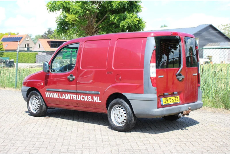 Fiat Doblò Cargo 1.9 JTD SCHUIFDEUR - Fourgon utilitaire: photos 3 Fiat Doblò Cargo 1.9 JTD SCHUIFDEUR - Fourgon utilitaire: photos 3